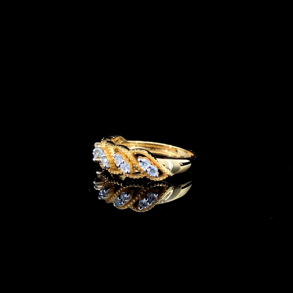 18K Yellow Gold Cluster Diamond Ring