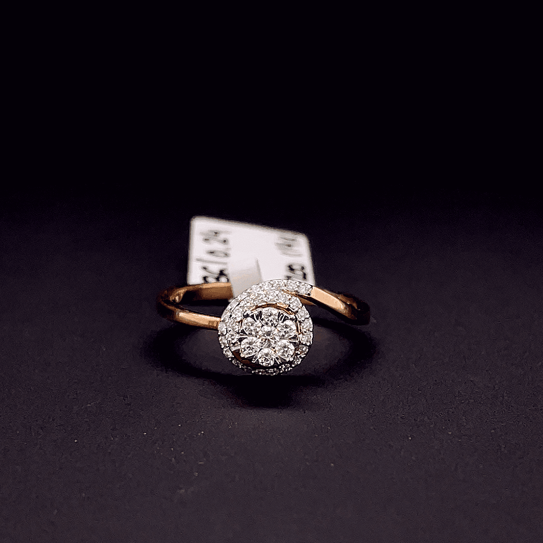 Elaris Halo Diamond Ring