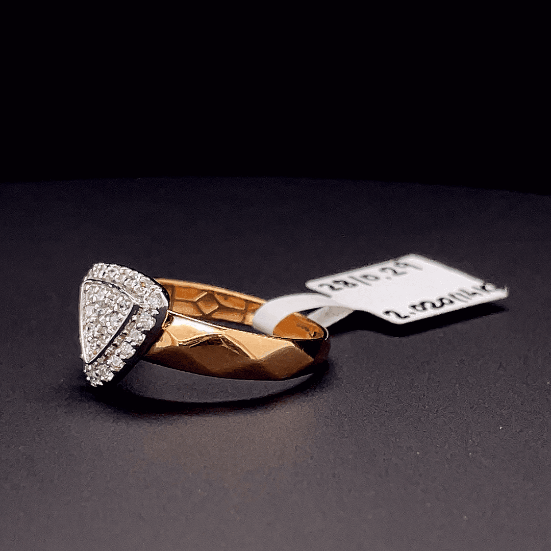 Triara Halo Diamond Ring (2)